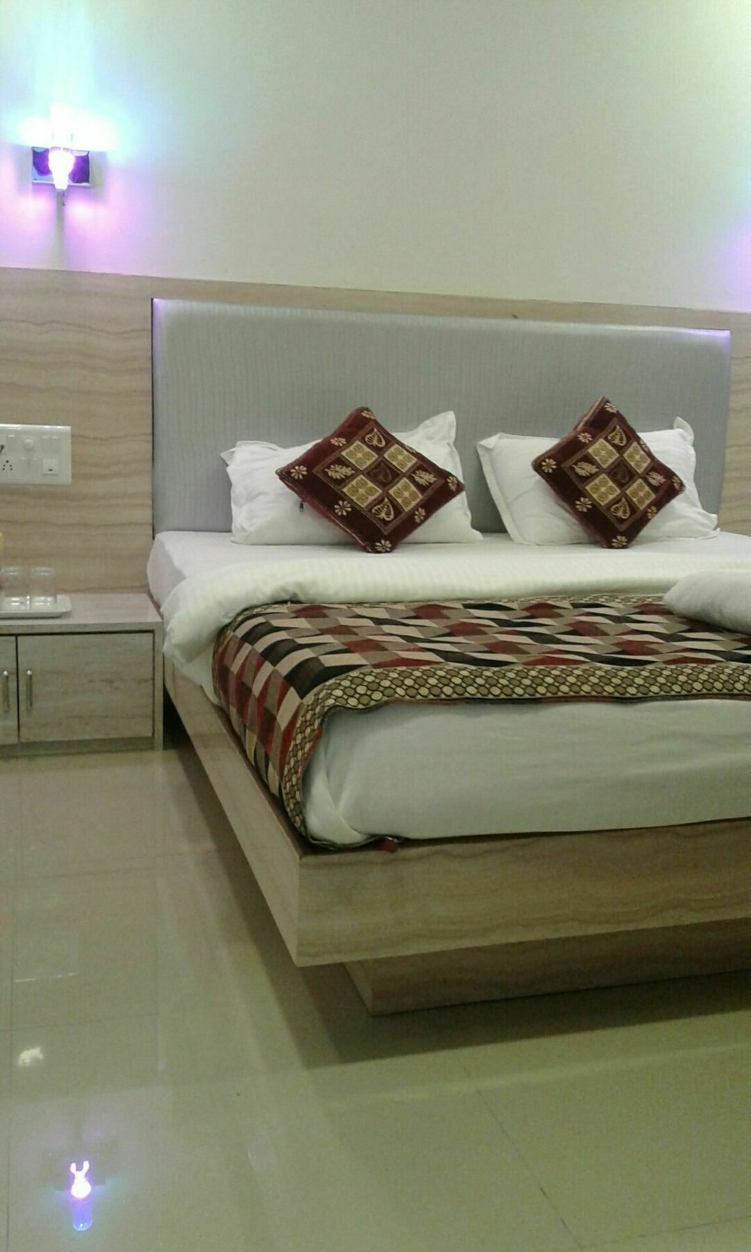เคเอฟ เรซิเดนซี Hotel มุมไบ ภายนอก รูปภาพ