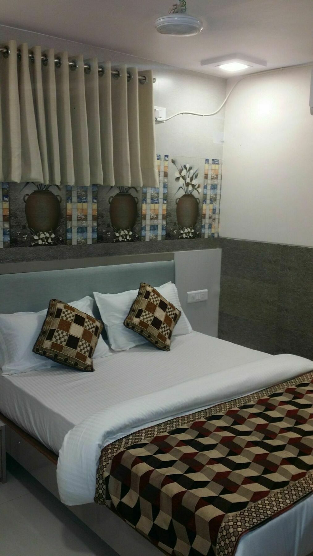 เคเอฟ เรซิเดนซี Hotel มุมไบ ภายนอก รูปภาพ