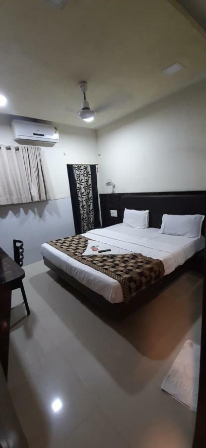 เคเอฟ เรซิเดนซี Hotel มุมไบ ภายนอก รูปภาพ